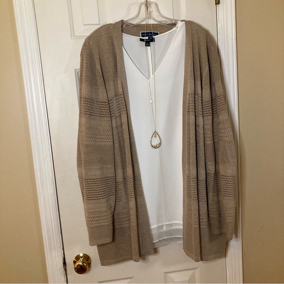 NWT Loft statement tear drop necklace - Picture 3 of 3